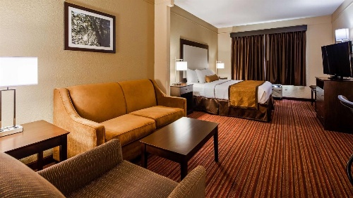 Best Western Plus Strawberry Inn & Suites image 2